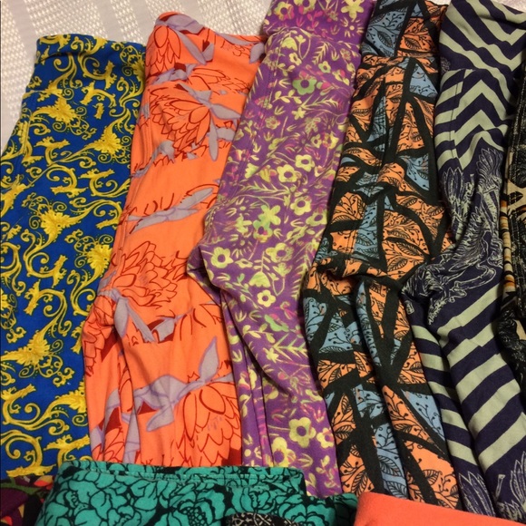 LuLaRoe bundle of 20 one size leggings . - Picture 3 of 8